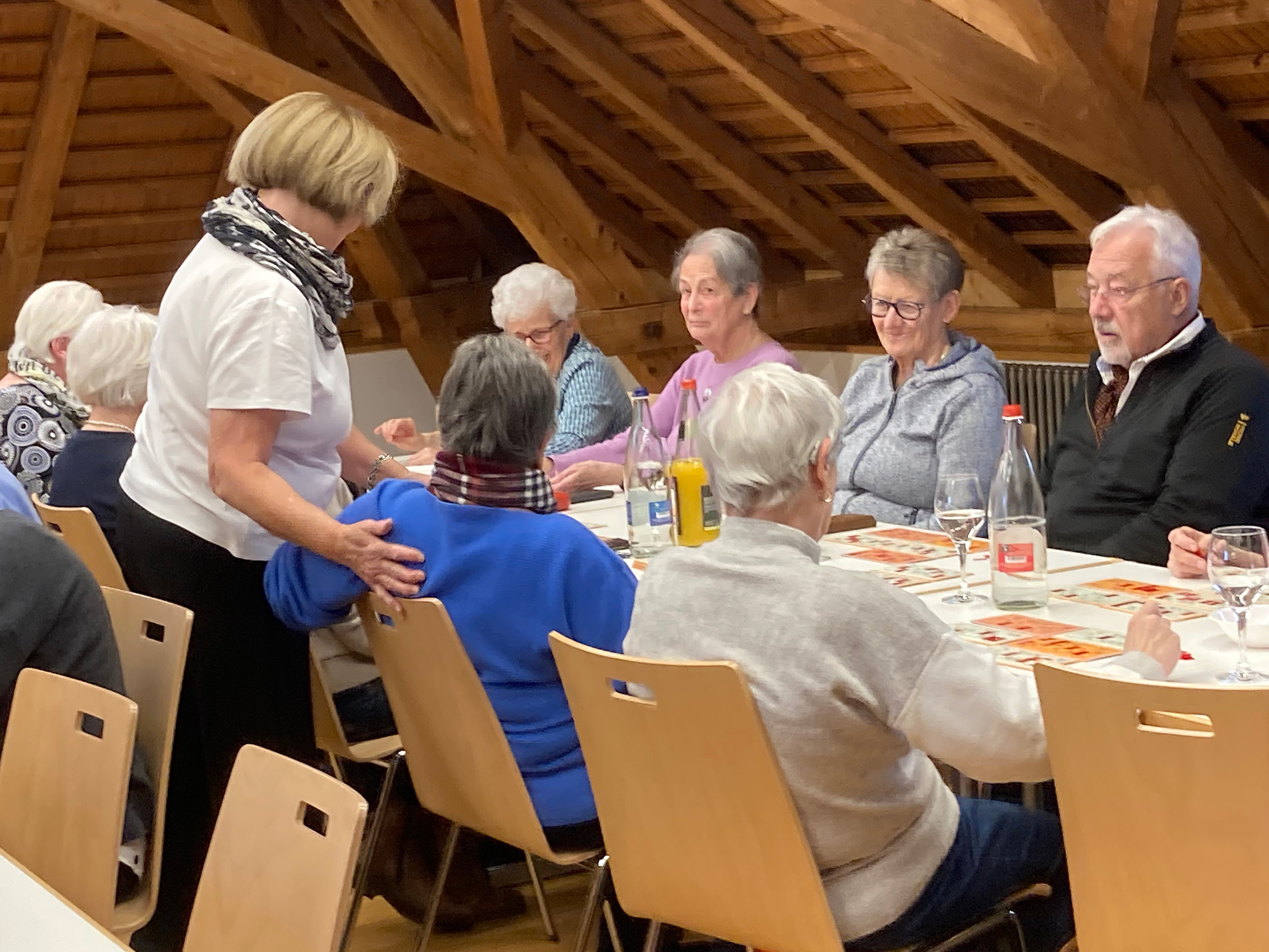 Ein Lottomatch mit Glückskindern