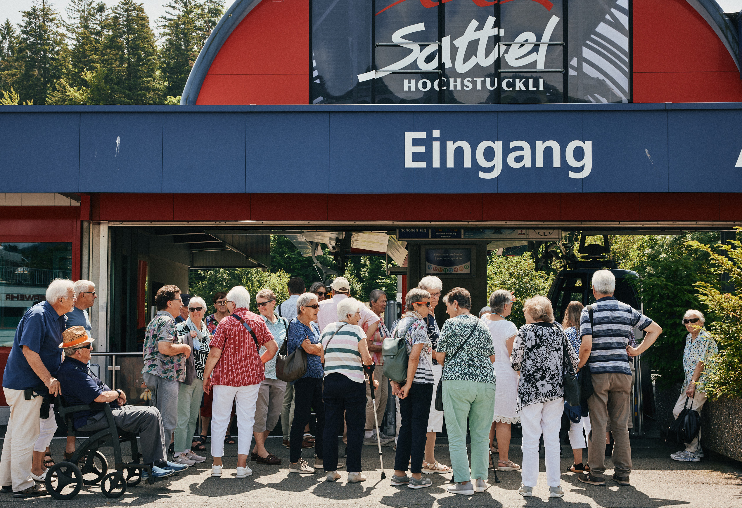 In fröhlicher Gemeinsamkeit ins Hochstuckli