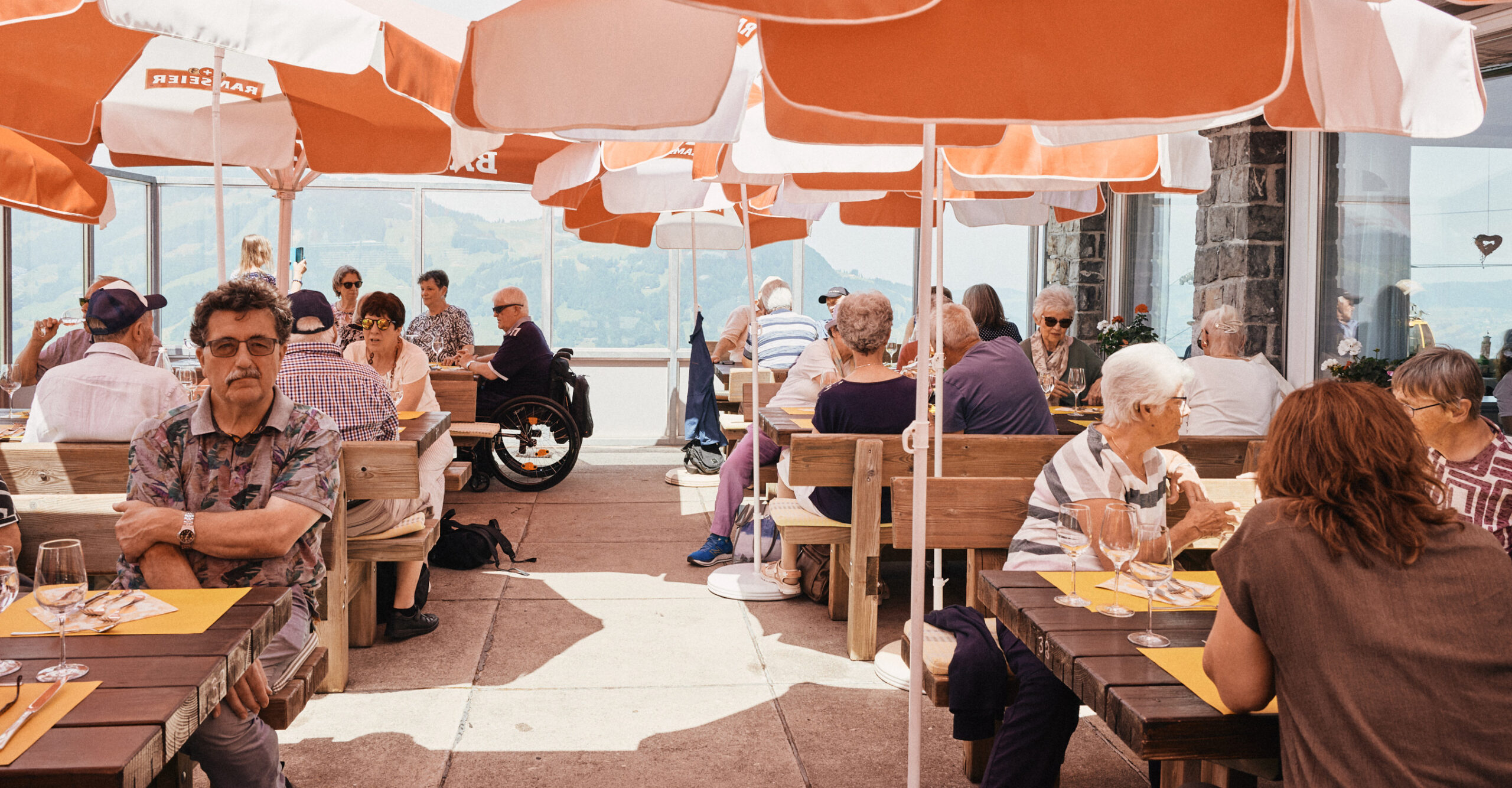 In fröhlicher Gemeinsamkeit ins Hochstuckli