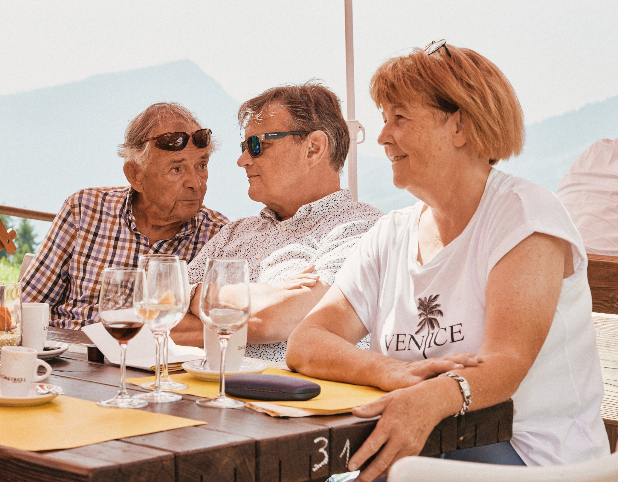 In fröhlicher Gemeinsamkeit ins Hochstuckli