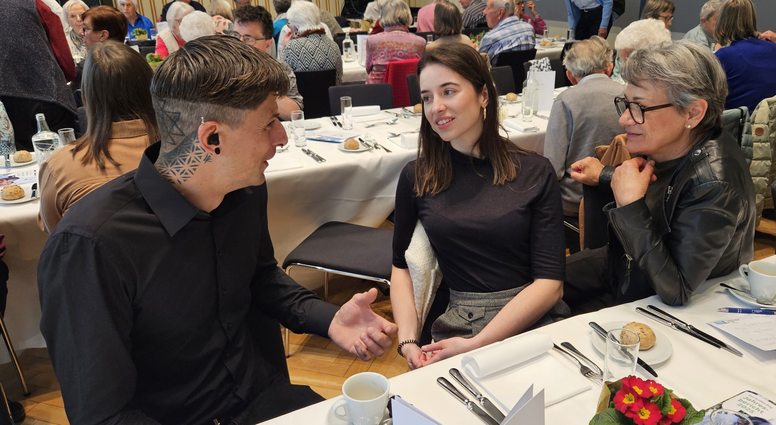 Mehr Sichtbarkeit und Barrierefreiheit – Pro Audito Zug im Aufbruch